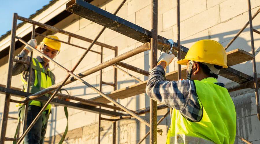 Professional gutter cleaning in Bagley, IA
